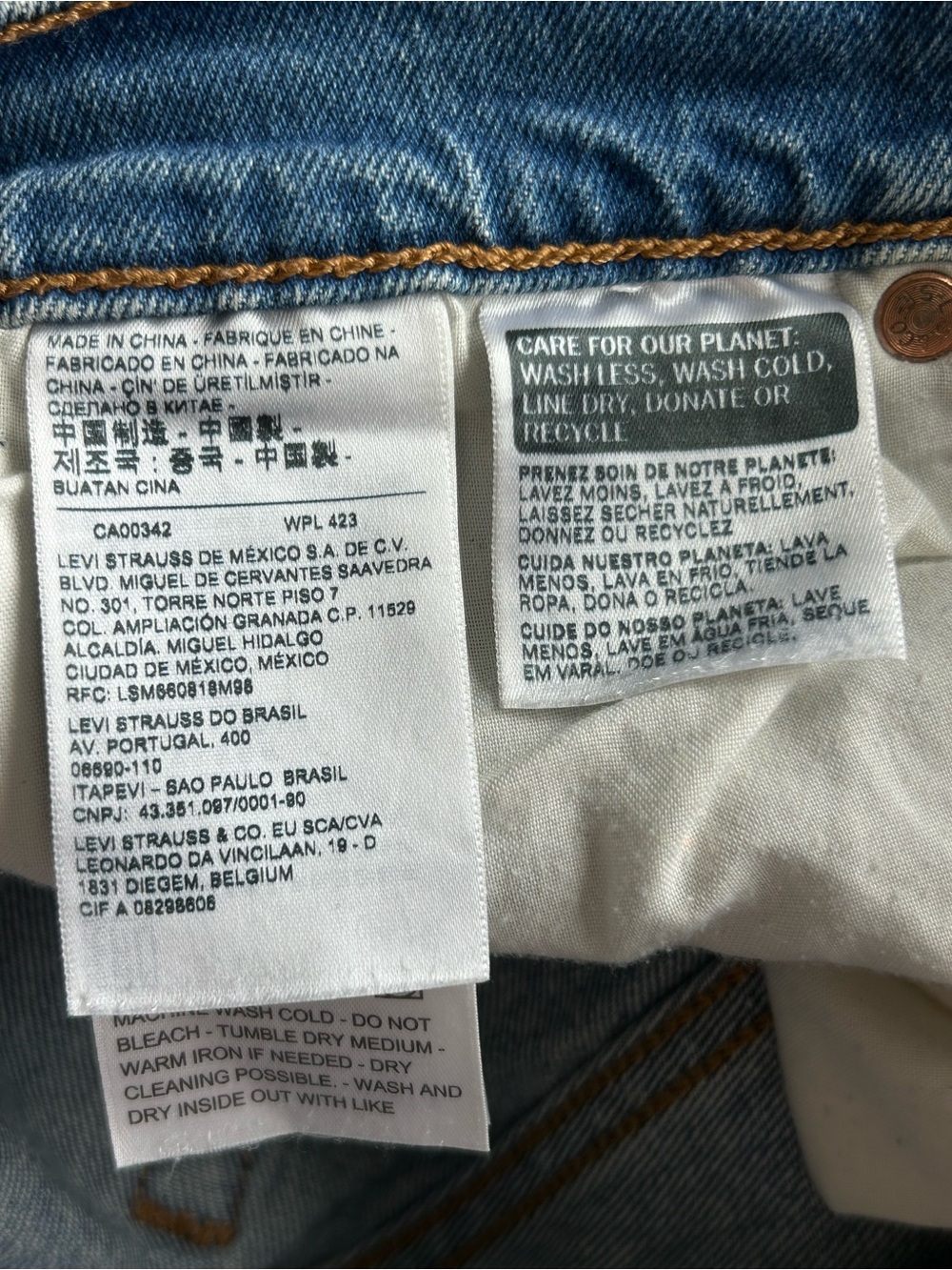 Levi’s Ribcage Straight - Picture 10 of 11